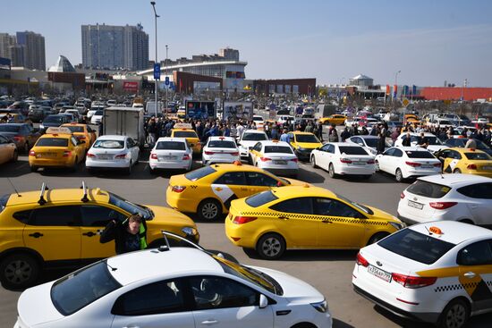 Nationwide boycott of Yandex.Taxi