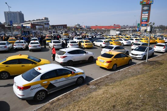 Nationwide boycott of Yandex.Taxi