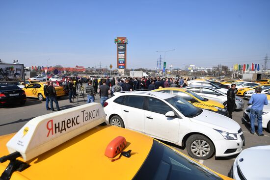Nationwide boycott of Yandex.Taxi