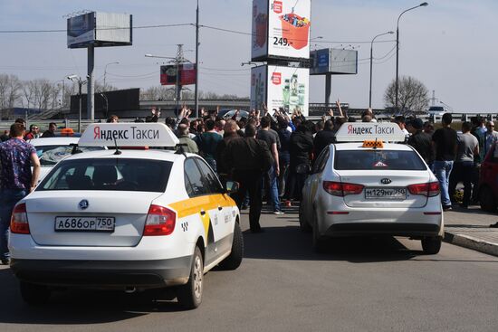 Nationwide boycott of Yandex.Taxi