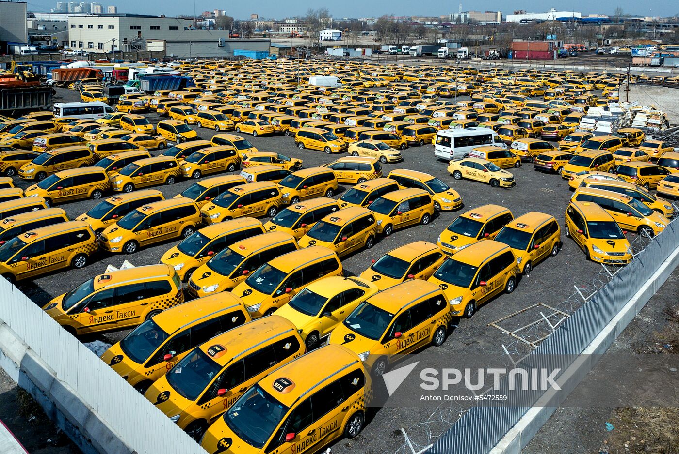 Parking of abandoned taxi cars in Moscow