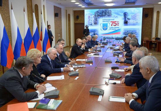 President Vladimir Putin visits Kurchatov Institute