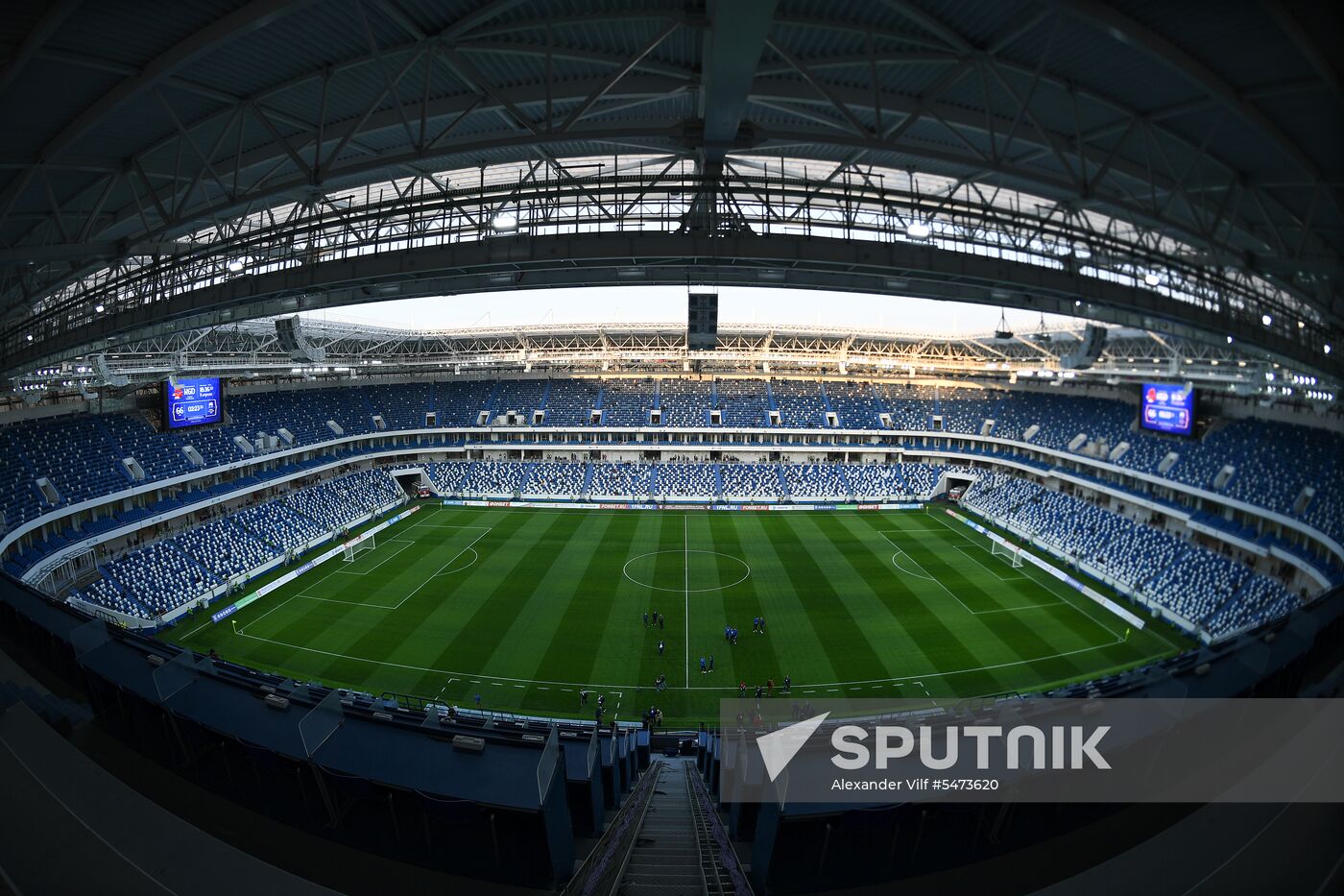 Football. Kaliningrad Stadium hosts first official match