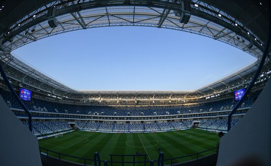 Football. Kaliningrad Stadium hosts first official match