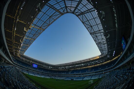 Football. Kaliningrad Stadium hosts first official match