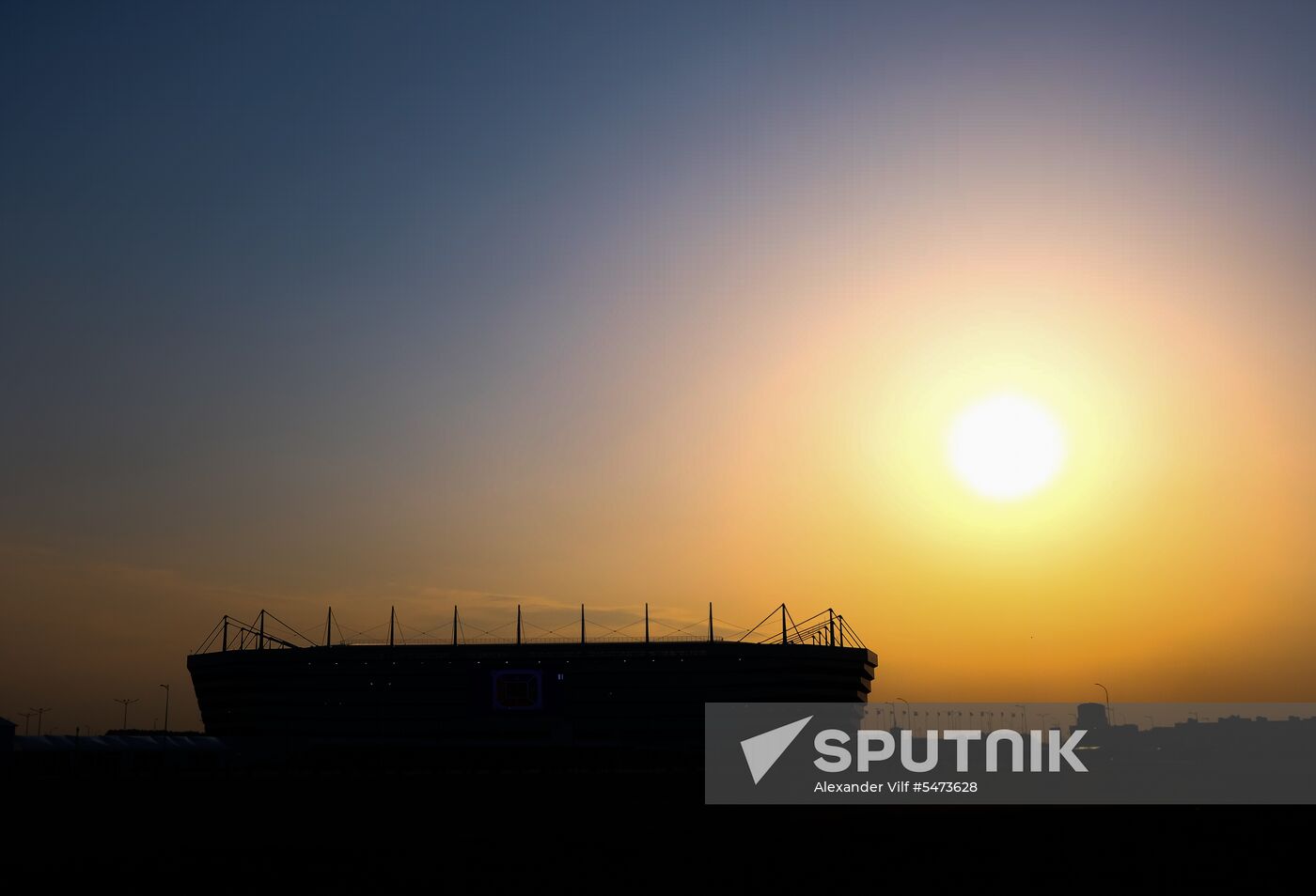 Football. Kaliningrad Stadium hosts first official match