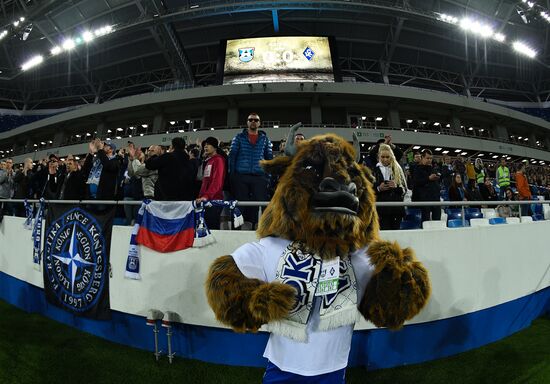 Football. Kaliningrad Stadium hosts first official match