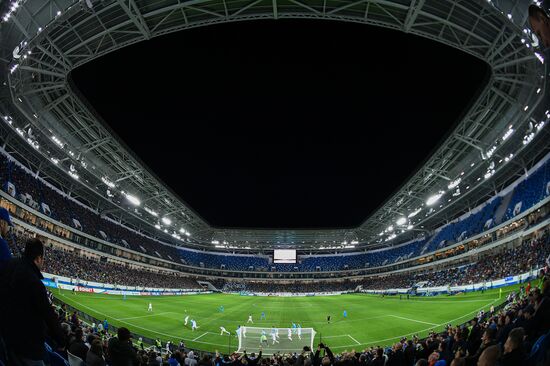 Football. Kaliningrad Stadium hosts first official match