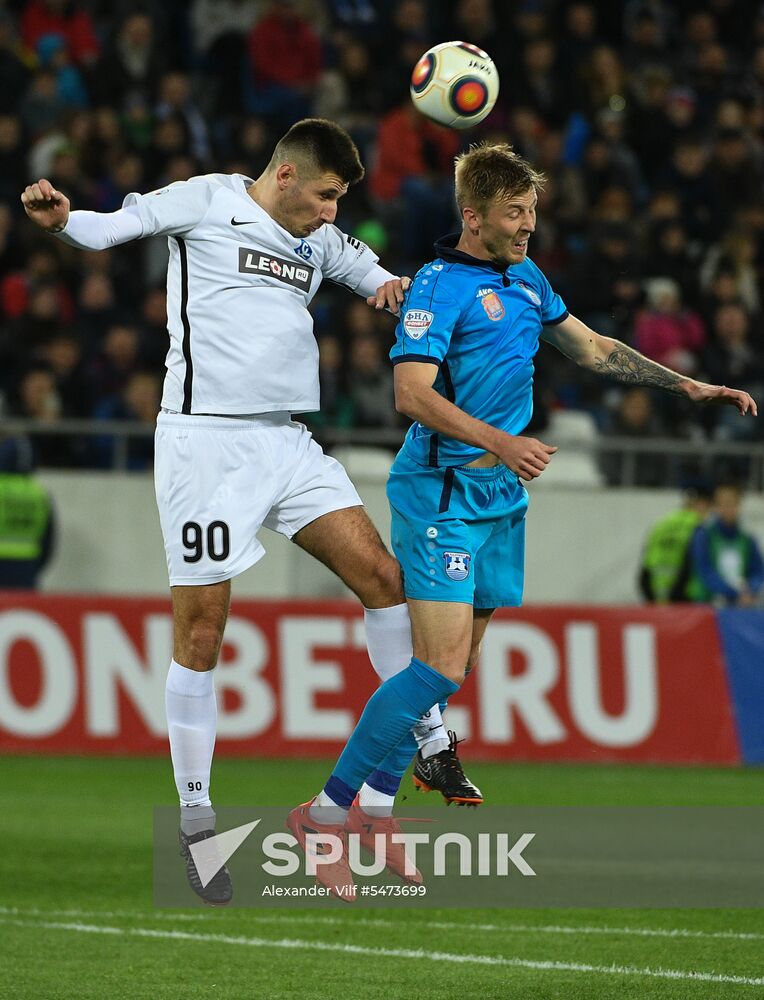 Football. Kaliningrad Stadium hosts first official match