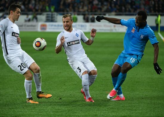 Football. Kaliningrad Stadium hosts first official match