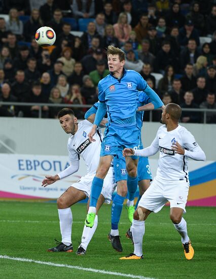 Football. Kaliningrad Stadium hosts first official match