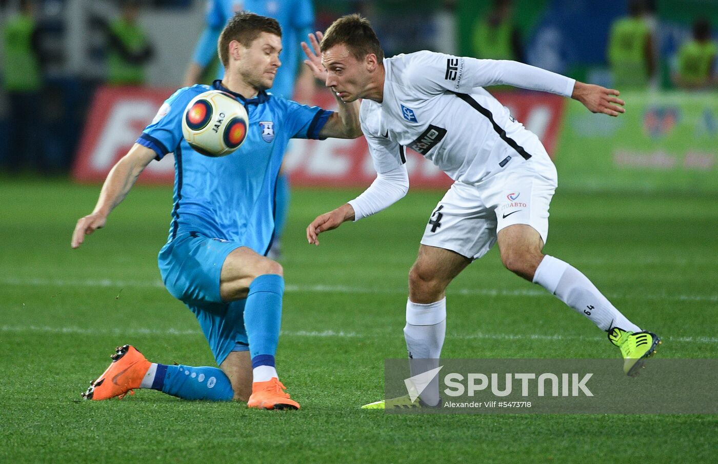 Football. Kaliningrad Stadium hosts first official match