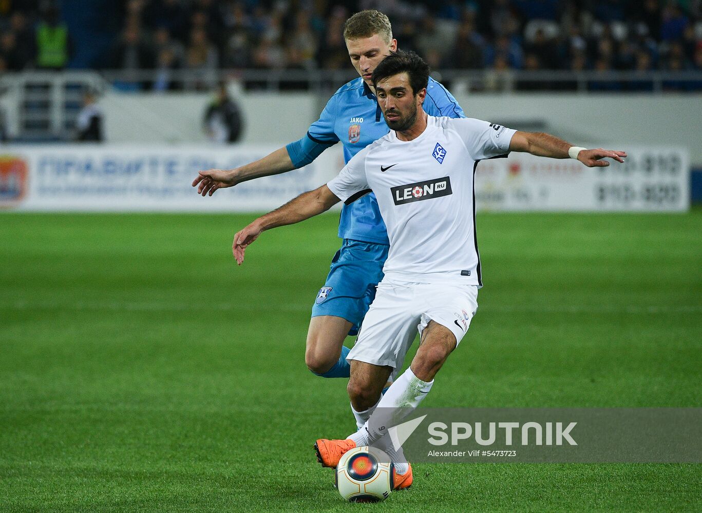 Football. Kaliningrad Stadium hosts first official match