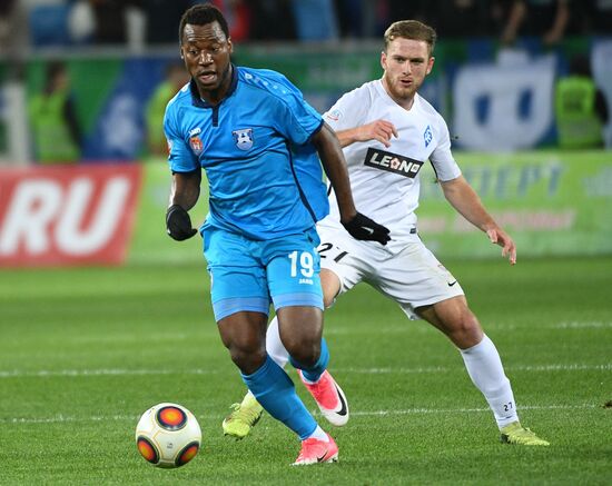 Football. Kaliningrad Stadium hosts first official match