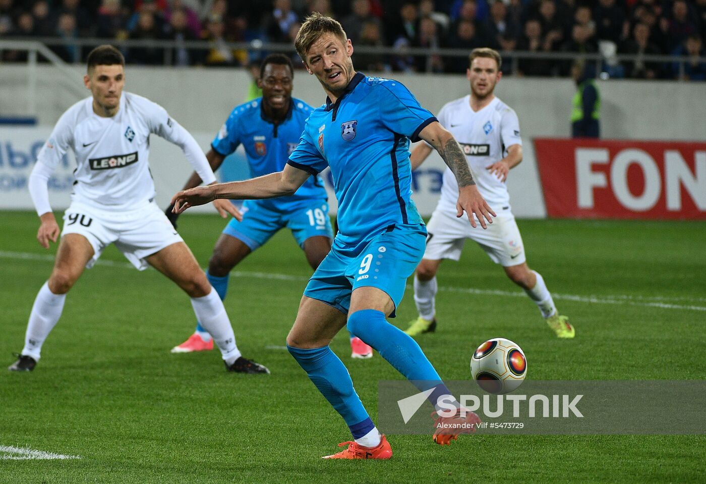 Football. Kaliningrad Stadium hosts first official match