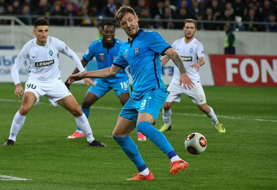 Football. Kaliningrad Stadium hosts first official match