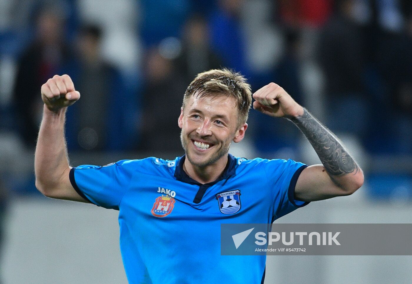 Football. Kaliningrad Stadium hosts first official match