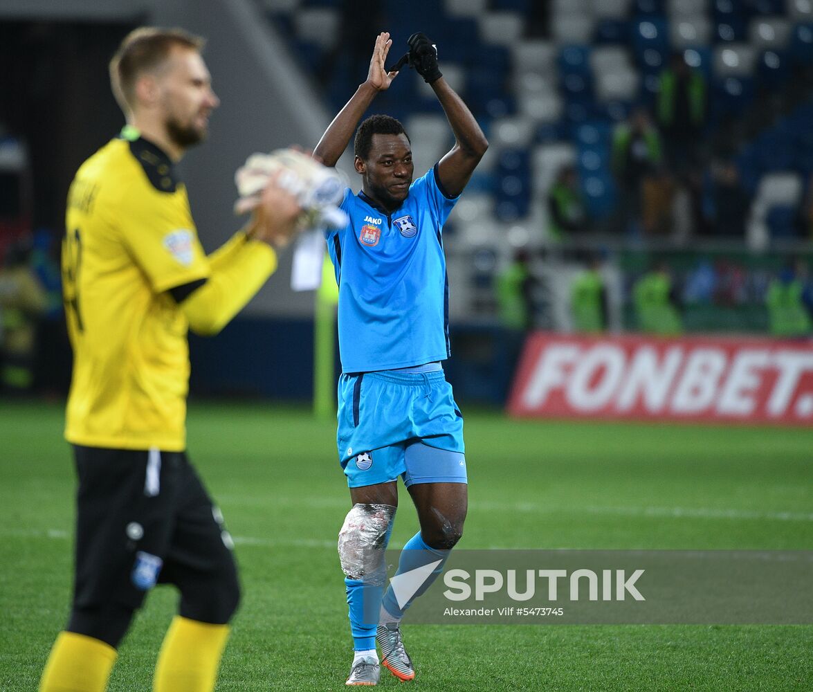Football. Kaliningrad Stadium hosts first official match