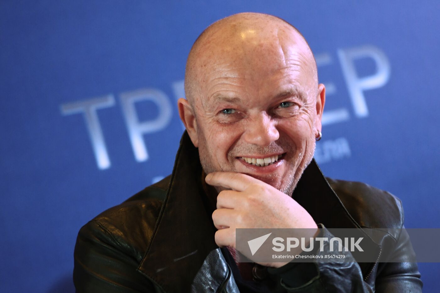 Coach movie debuts in Moscow