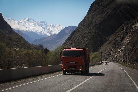 Road maintenance in North Ossetia