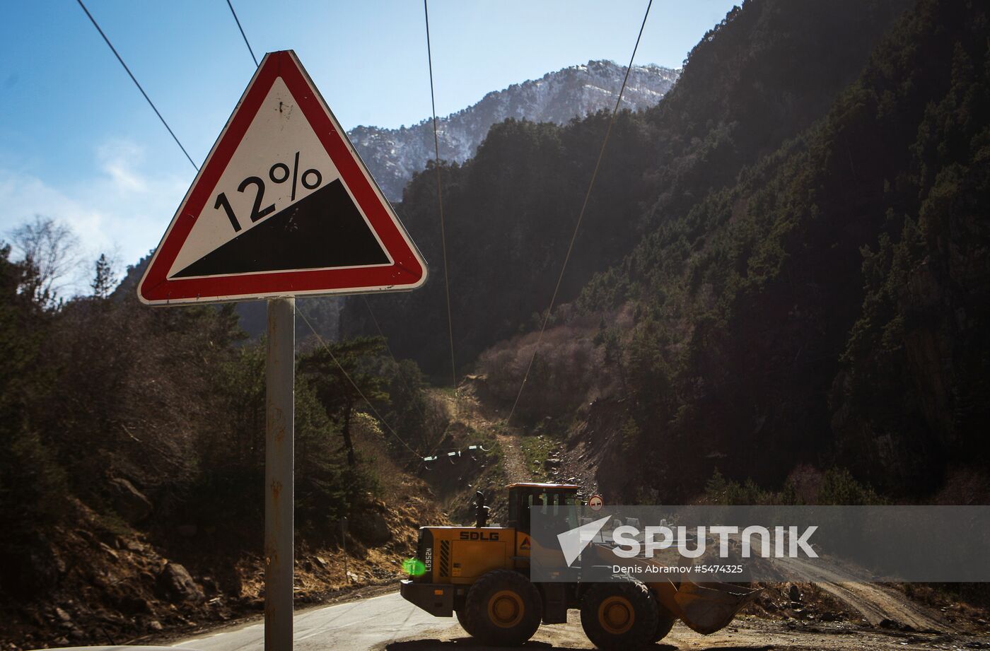 Road maintenance in North Ossetia