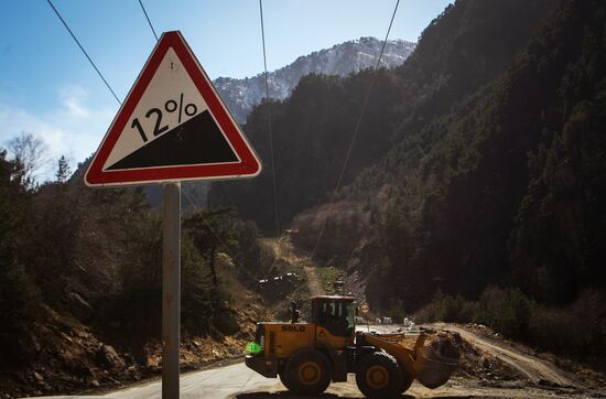 Road maintenance in North Ossetia