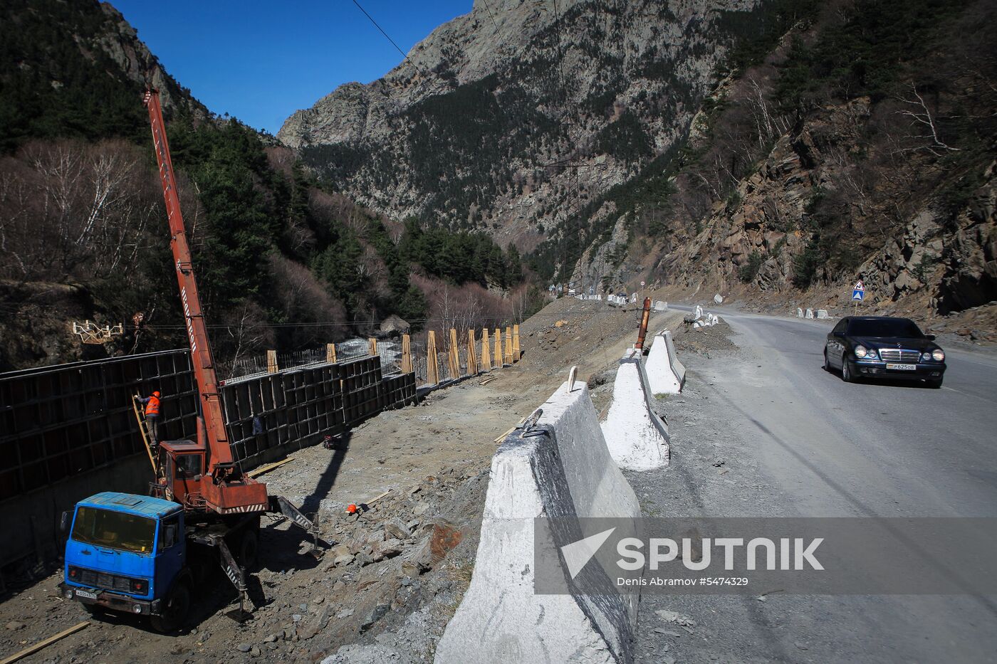 Road maintenance in North Ossetia