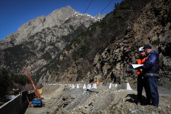 Road maintenance in North Ossetia