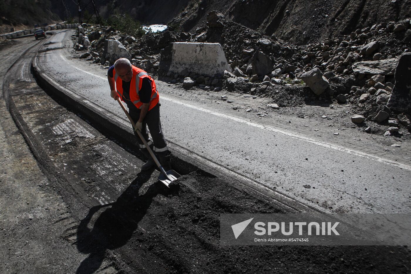 Road maintenance in North Ossetia