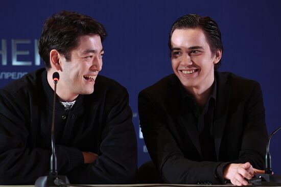 Coach movie debuts in Moscow