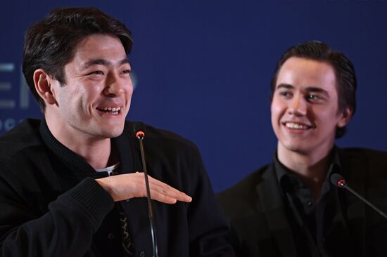 Coach movie debuts in Moscow