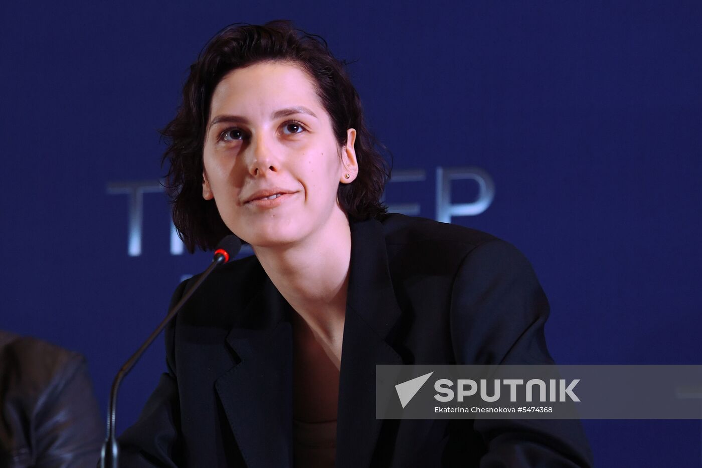 Coach movie debuts in Moscow