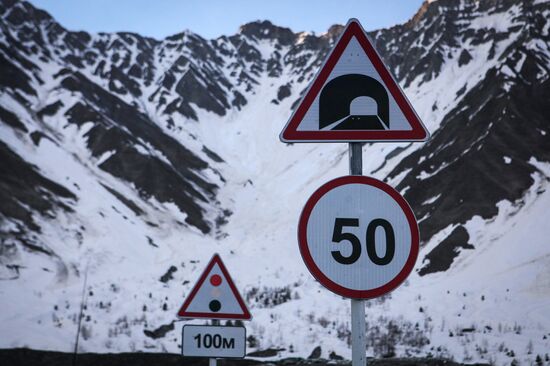 Road maintenance in North Ossetia