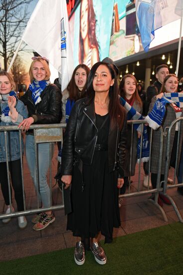 Coach movie debuts in Moscow