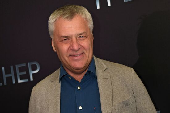 Coach movie debuts in Moscow