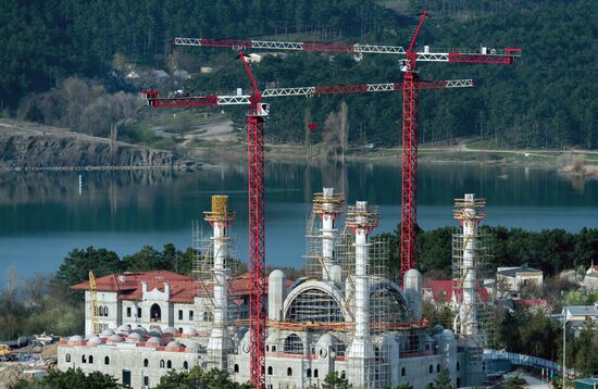 Construction of Cathedral Mosque in Simferopol