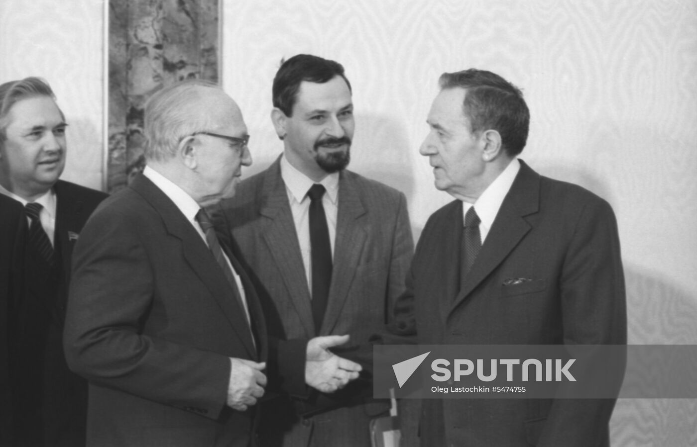 Delegation of GDR People's Chamber visits USSR