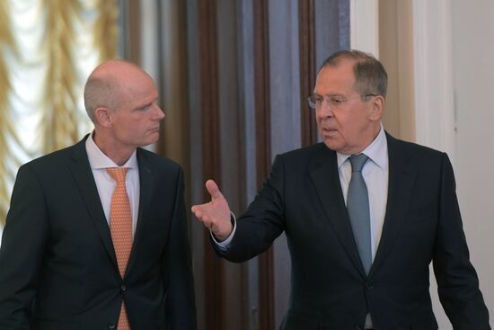 Foreign Minister Sergei  Lavrov meets with Dutch counterpart, Stef Blok