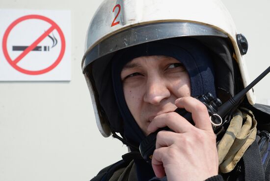 Evacuation tactics and simulated firefighting drill in Yuzhny Park shopping mall in Khabarovsk