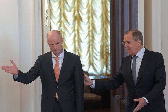 Foreign Minister Sergei  Lavrov meets with Dutch counterpart, Stef Blok
