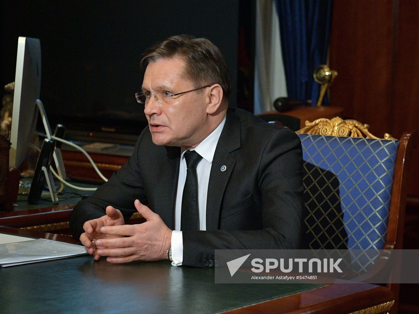 Prime Minister Dmitry Medvedev meets with Rosatom CEO Alexei Likhachev