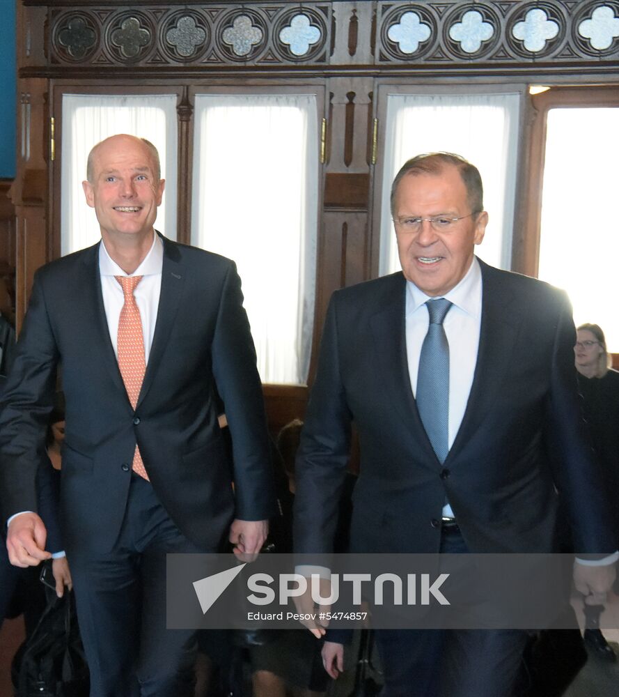 Foreign Minister Sergei  Lavrov meets with Dutch counterpart, Stef Blok