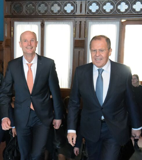 Foreign Minister Sergei  Lavrov meets with Dutch counterpart, Stef Blok
