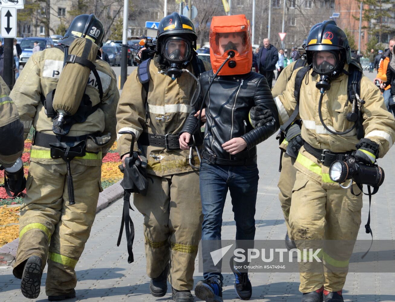 Evacuation tactics and simulated firefighting drill in Yuzhny Park shopping mall in Khabarovsk