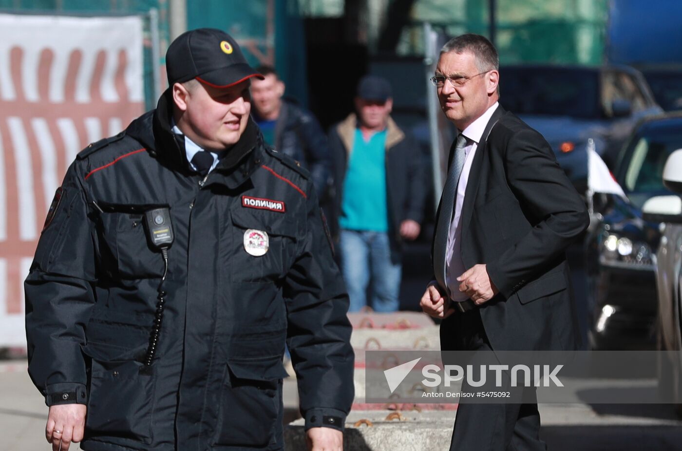 Foreign diplomats arrive at UK Embassy