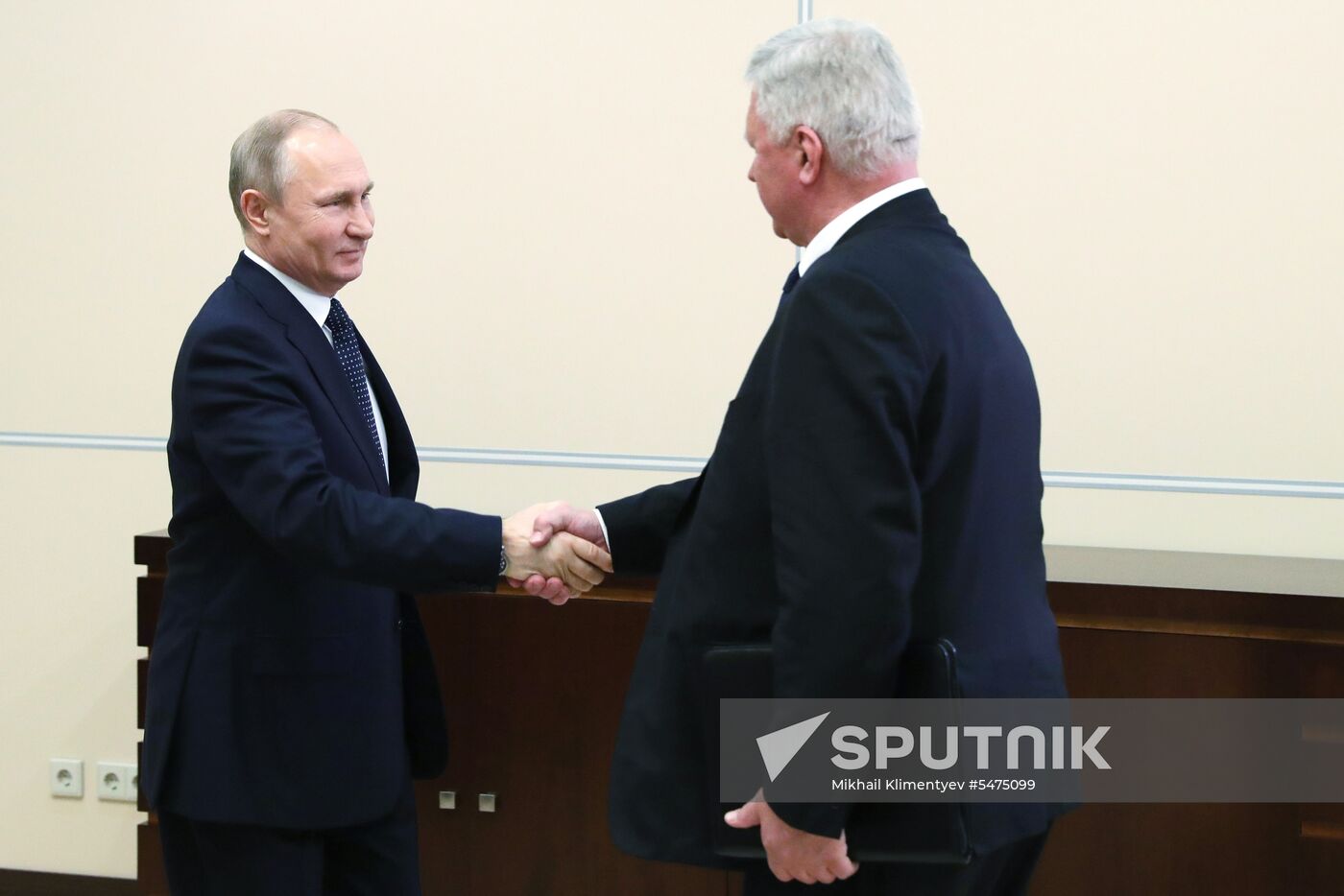 President Putin meets with FNRP head Shmakov
