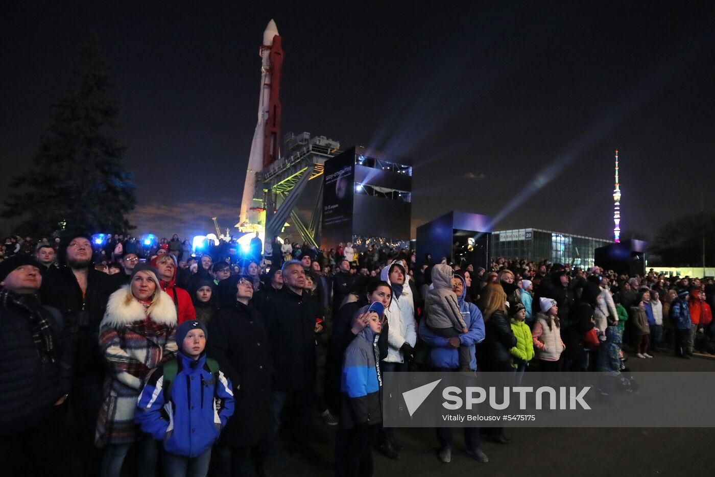 Show on history of exploring universe on facade of Space Pavilion