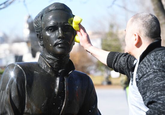 Volunteer clean-up day in Moscow
