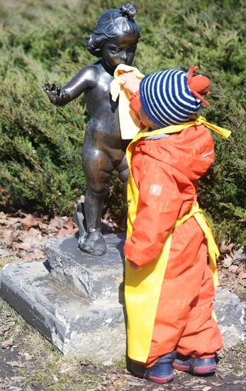 Volunteer clean-up day in Moscow