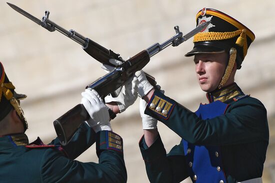 Ceremonial changing of the Presidential Regiment equestrian and pedestrian guard